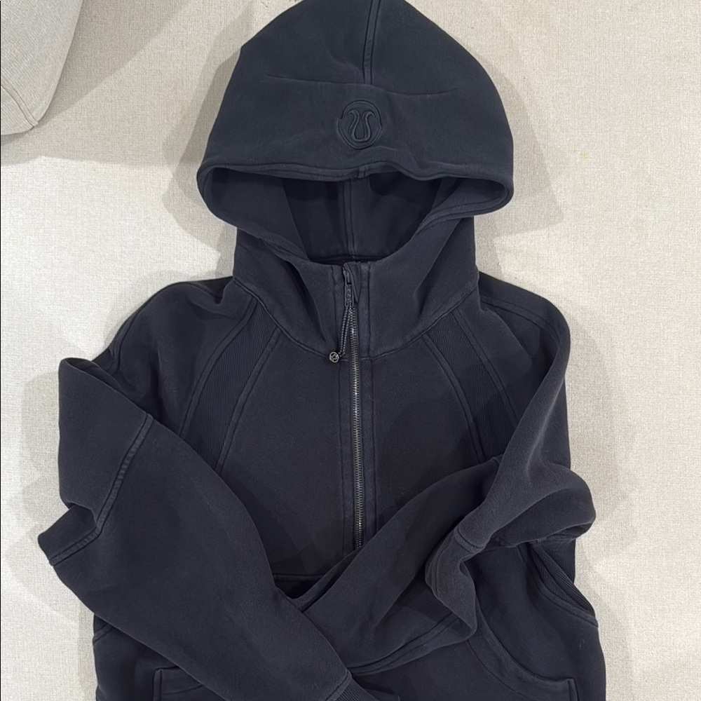 Lululemon Cropped Scuba Hoodie